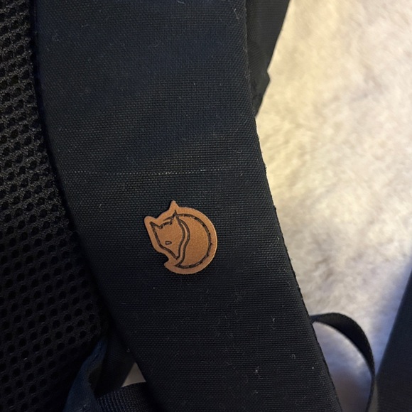 Fjallraven Raven 20 - Black - Picture 2 of 5